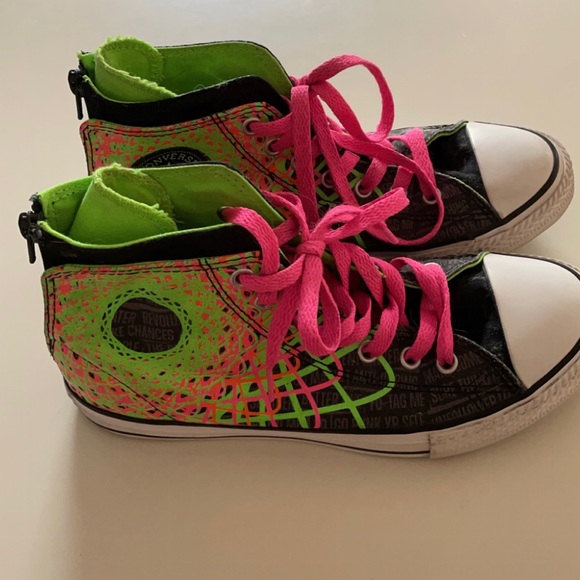 Cute green and pink abstract converse size 4 - Picture 3 of 4